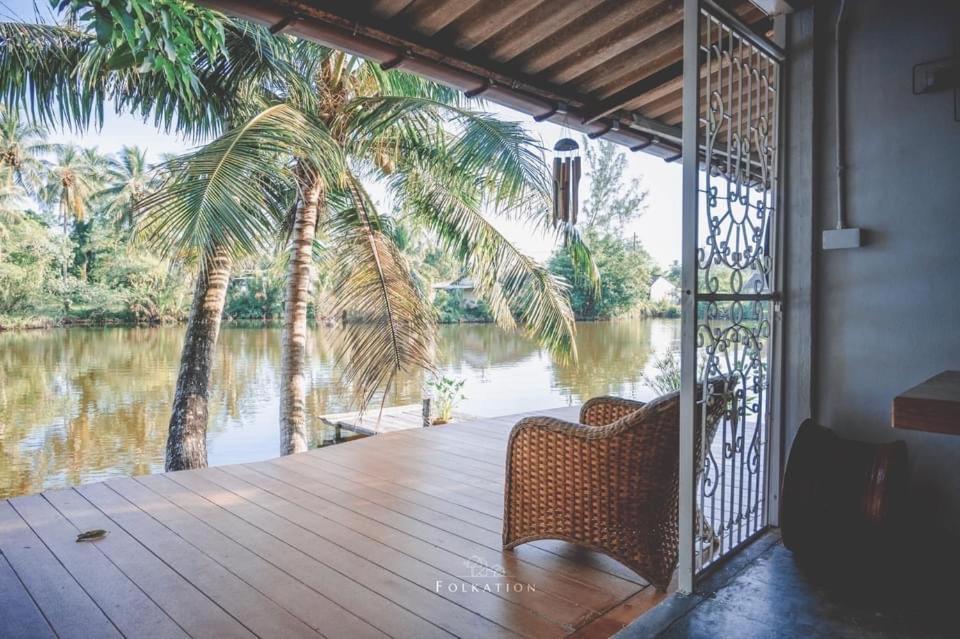 Thipwararom Homestay Takuapa Extérieur photo