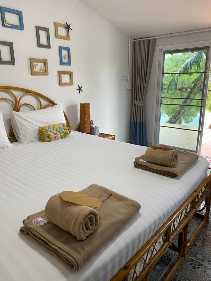 Thipwararom Homestay Takuapa Extérieur photo