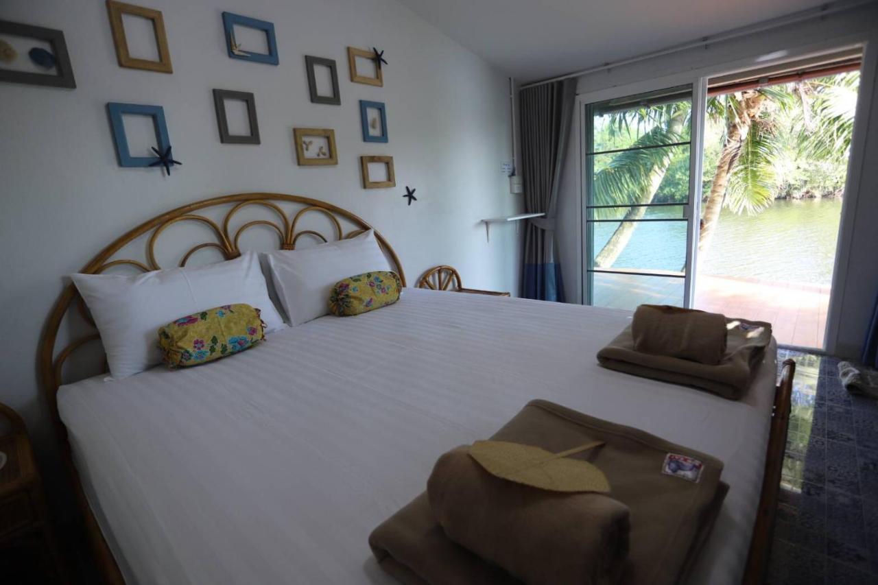 Thipwararom Homestay Takuapa Extérieur photo
