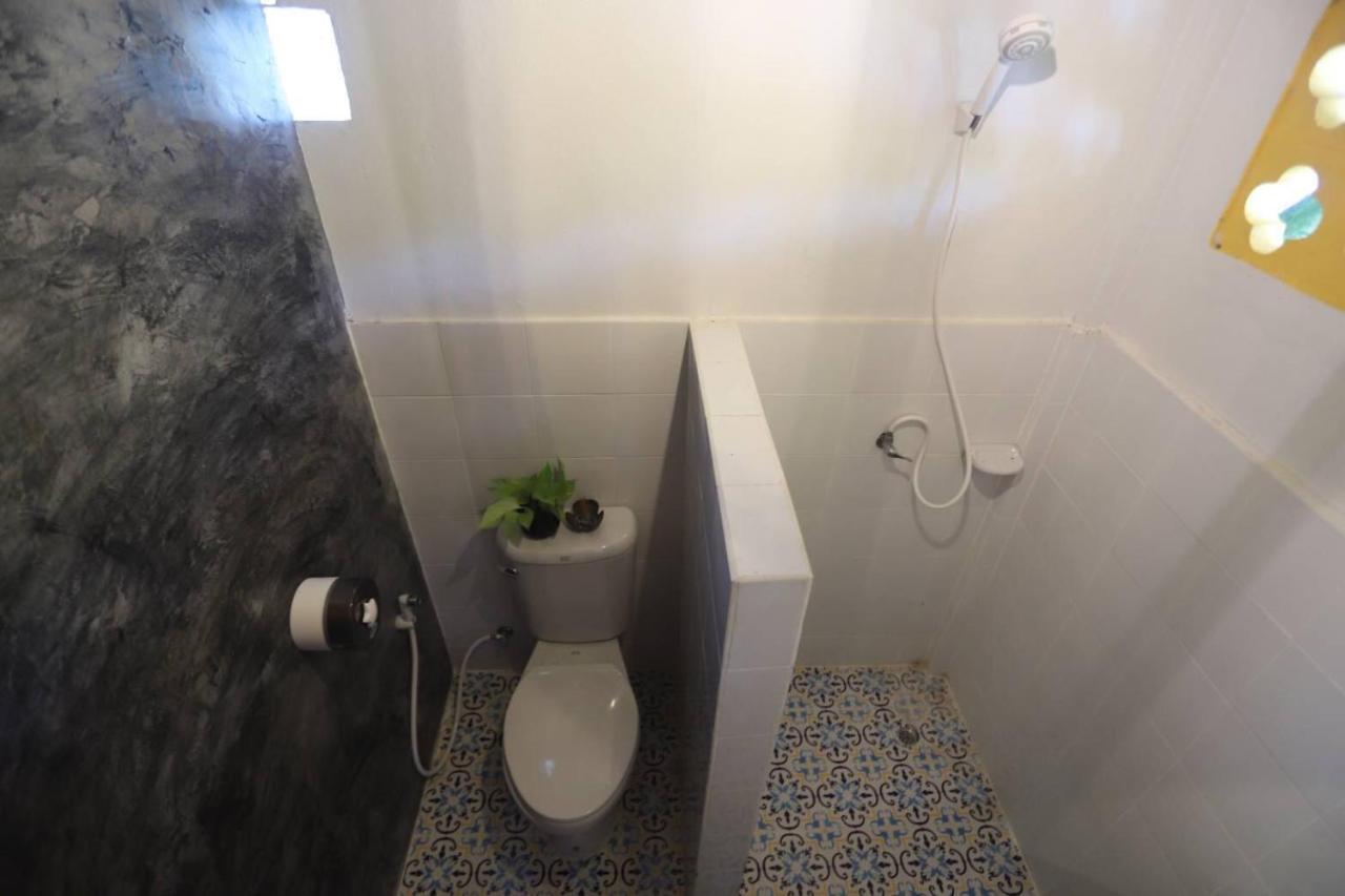 Thipwararom Homestay Takuapa Extérieur photo